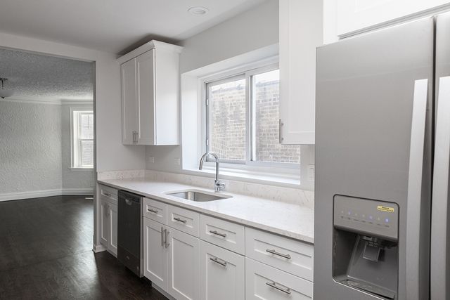 2720 W Winnemac Avenue 2, Chicago, IL 60625