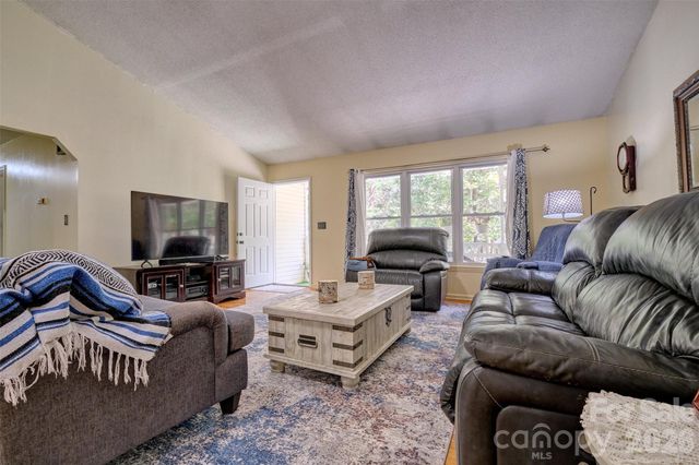 319 Don Mccarter Drive, Clover, SC 29710