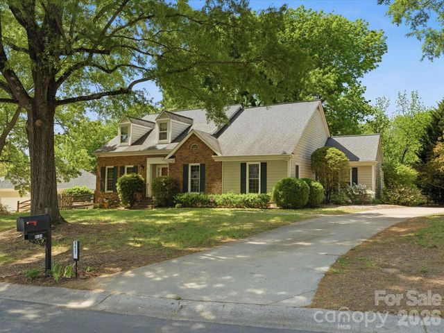 9437 Fairmead Drive, Charlotte, NC 28269