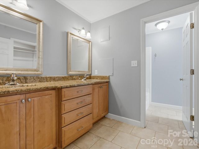 9437 Fairmead Drive, Charlotte, NC 28269