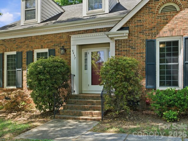 9437 Fairmead Drive, Charlotte, NC 28269