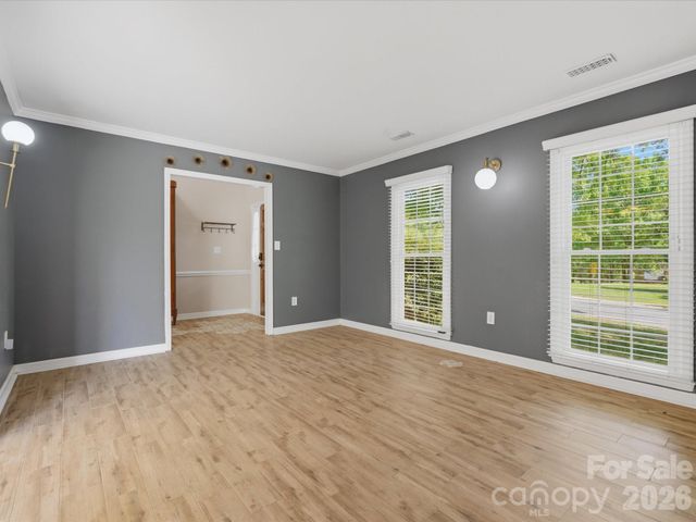 9437 Fairmead Drive, Charlotte, NC 28269