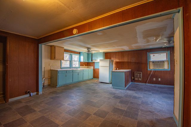 632 E Madison St, Pulaski, TN 38478