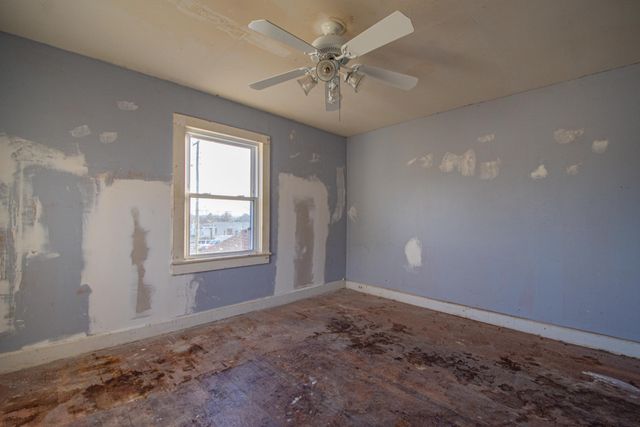 632 E Madison St, Pulaski, TN 38478