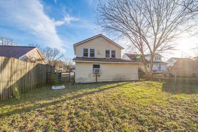 632 E Madison St, Pulaski, TN 38478