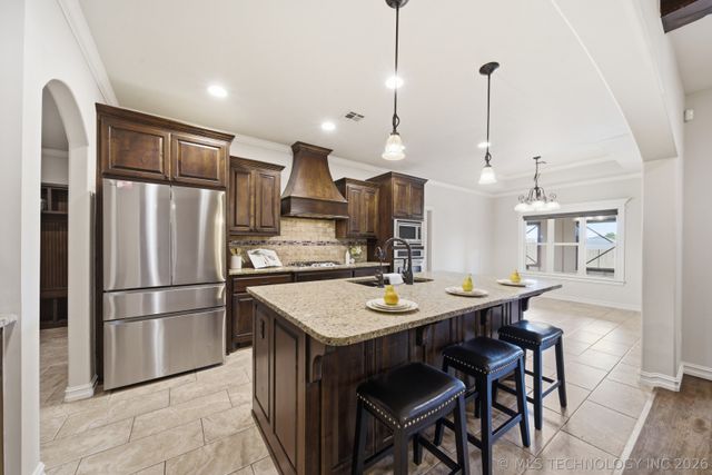 1956 E 172nd Street S, Mounds, OK 74047