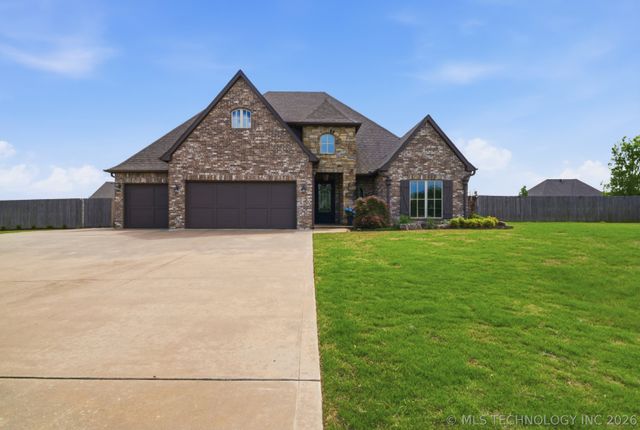 1956 E 172nd Street S, Mounds, OK 74047