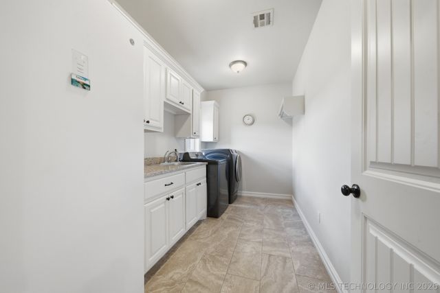 1956 E 172nd Street S, Mounds, OK 74047