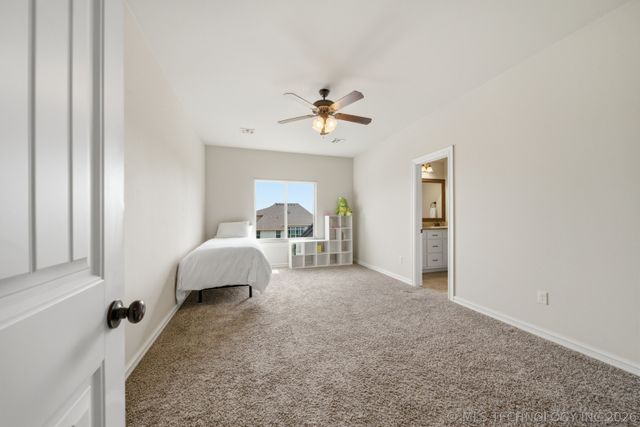 1956 E 172nd Street S, Mounds, OK 74047