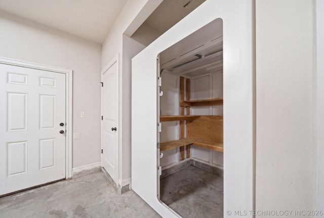 1956 E 172nd Street S, Mounds, OK 74047