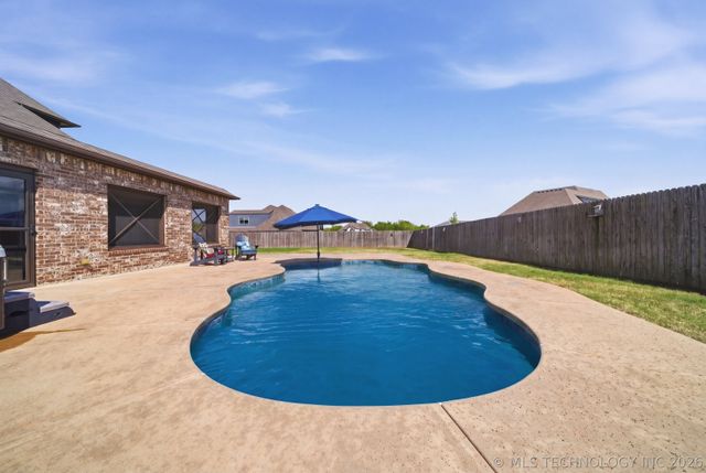 1956 E 172nd Street S, Mounds, OK 74047
