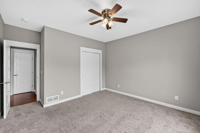 1936 Kerry Drive NE, Rochester, MN 55906