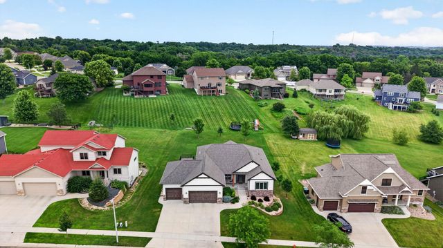 1936 Kerry Drive NE, Rochester, MN 55906