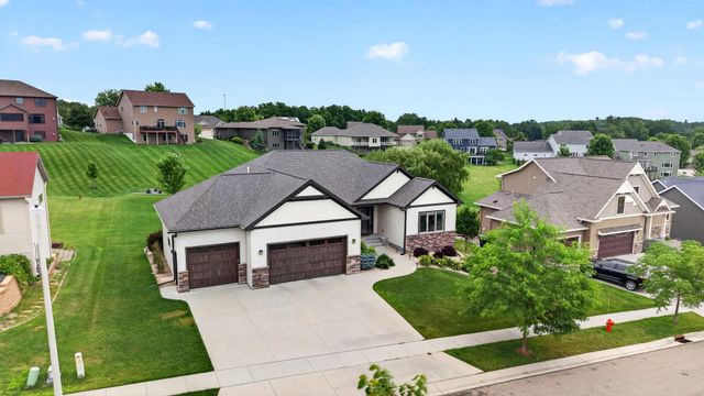 1936 Kerry Drive NE, Rochester, MN 55906