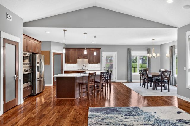 1936 Kerry Drive NE, Rochester, MN 55906