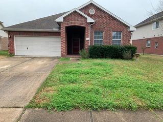 7910 Eastpoint Boulevard, Baytown, TX 77521