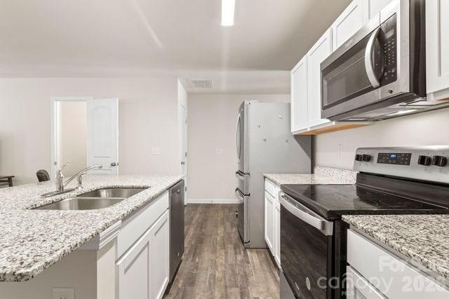 1455 Cypress Loop 33, Newton, NC 28658