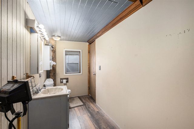 115 S Sherman Street, Sheridan, MI 48884