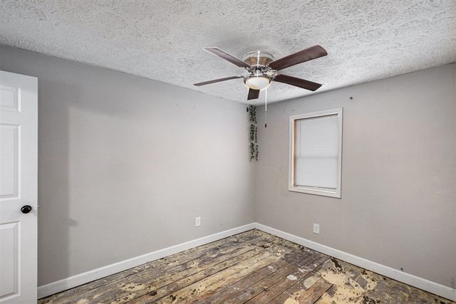 115 S Sherman Street, Sheridan, MI 48884