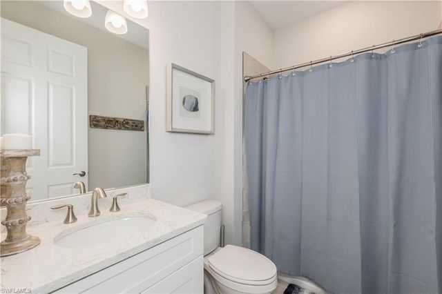 267 Tamarindo LN, Naples, FL 34114