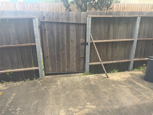 7589 Cambridge Street A, Houston, TX 77054