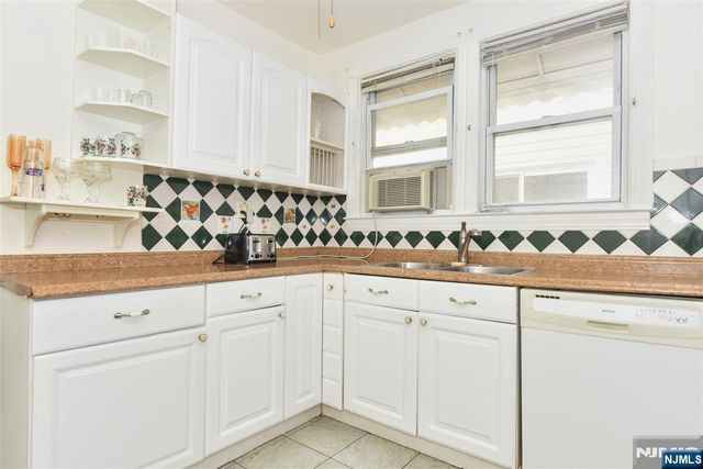 731 4th Street, Secaucus, NJ 07094