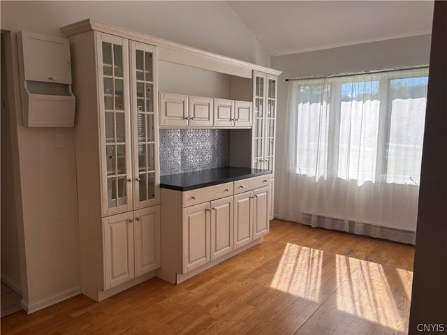 7 Jarvis Drive, Manlius, NY 13104