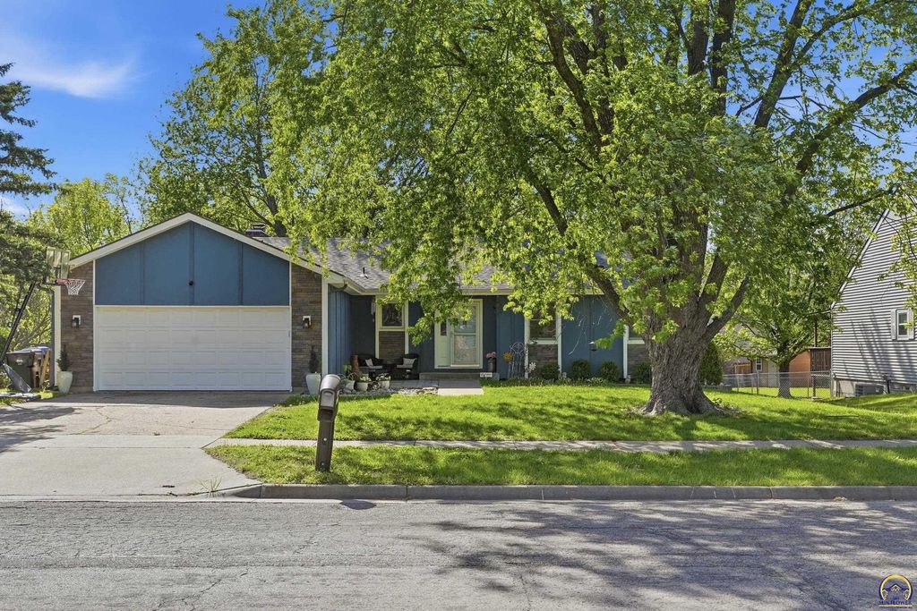 4405 SE Maryland AVE, Topeka, KS 66609
