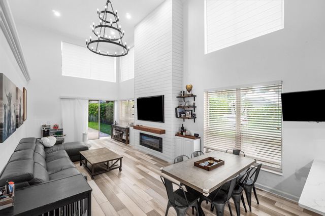 5705 NW 42ND Court, Boca Raton, FL 33496