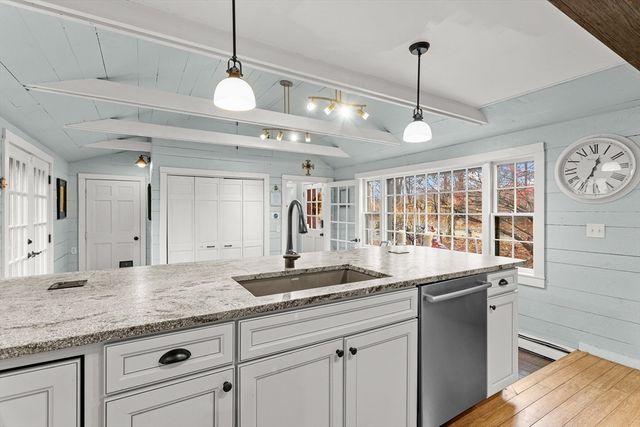 252 Clark Hill Rd, New Boston, NH 03070