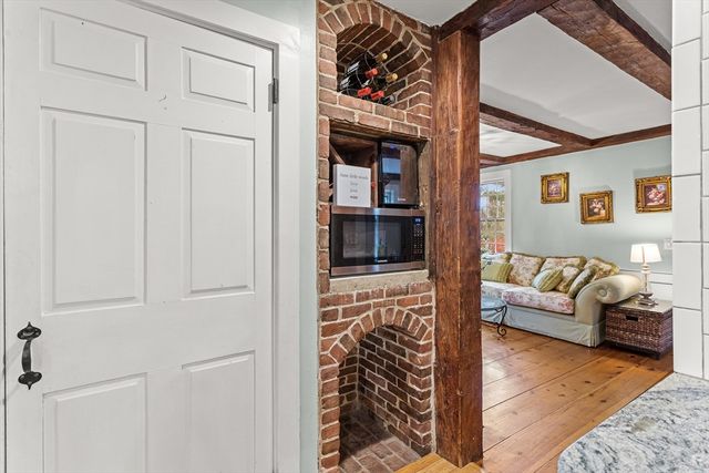 252 Clark Hill Rd, New Boston, NH 03070