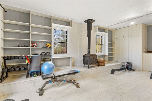 252 Clark Hill Rd, New Boston, NH 03070