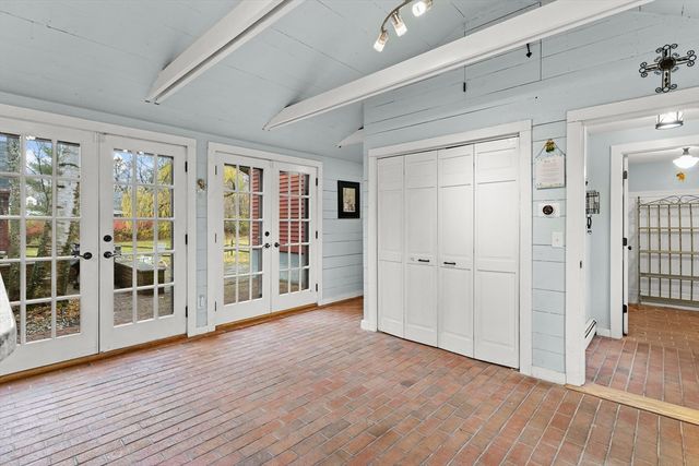 252 Clark Hill Rd, New Boston, NH 03070