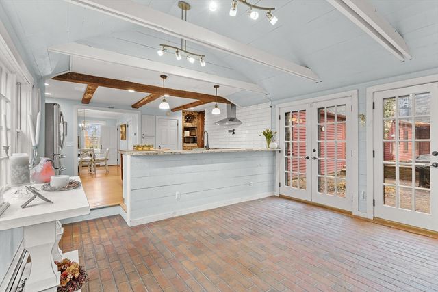 252 Clark Hill Rd, New Boston, NH 03070