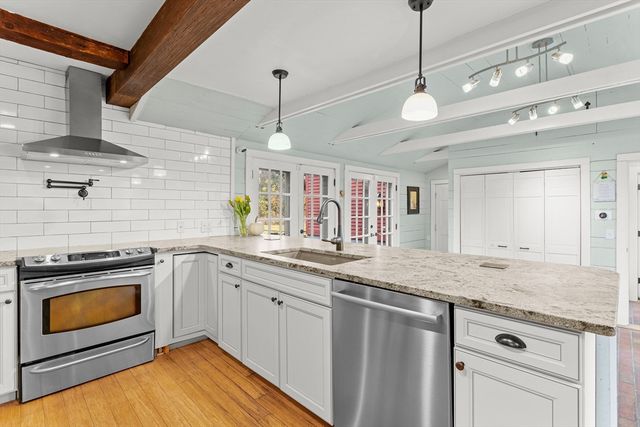 252 Clark Hill Rd, New Boston, NH 03070