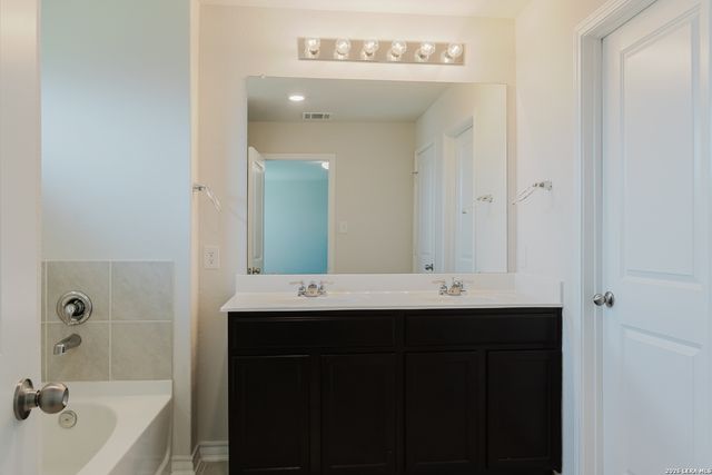 6554 HOFFMAN PLN, San Antonio, TX 78252