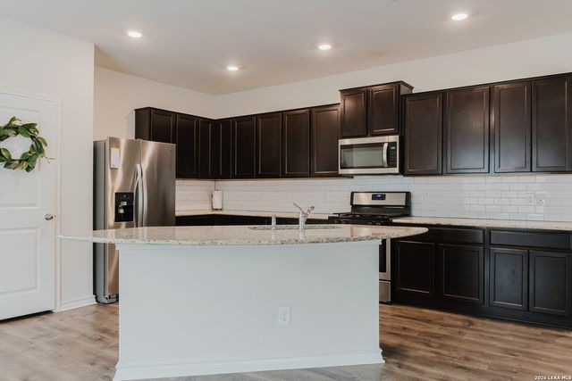 6554 HOFFMAN PLN, San Antonio, TX 78252