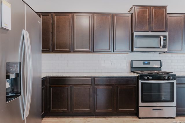 6554 HOFFMAN PLN, San Antonio, TX 78252
