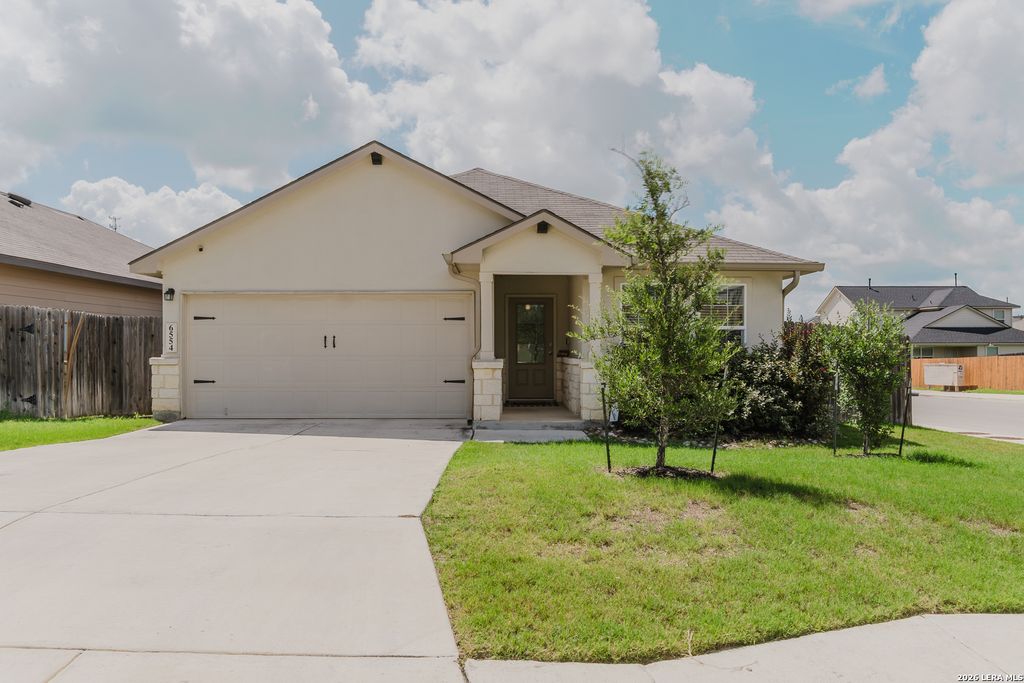 6554 HOFFMAN PLN, San Antonio, TX 78252