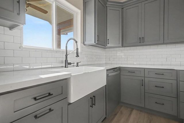 9515 Ham Luddy Rd, Mountain Ranch, CA 95246