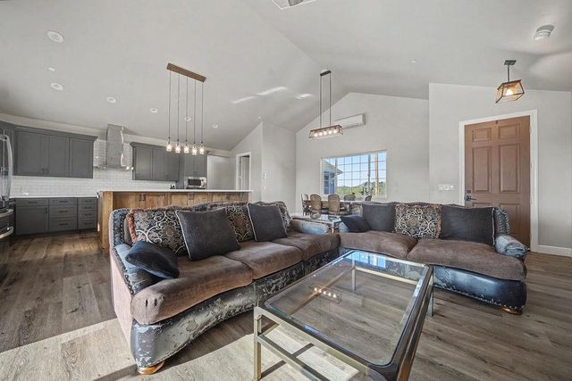 9515 Ham Luddy Rd, Mountain Ranch, CA 95246