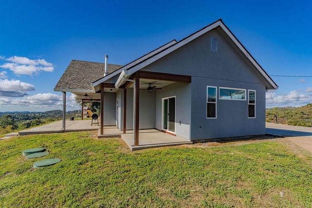 9515 Ham Luddy Rd, Mountain Ranch, CA 95246