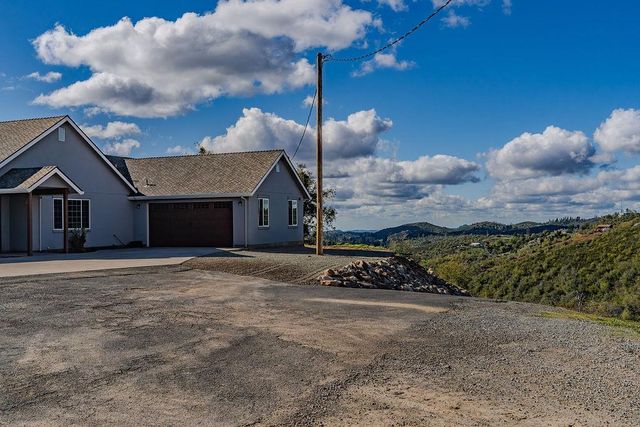 9515 Ham Luddy Rd, Mountain Ranch, CA 95246
