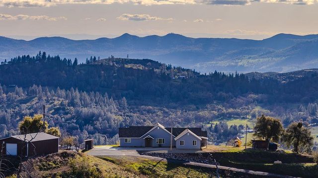 9515 Ham Luddy Rd, Mountain Ranch, CA 95246