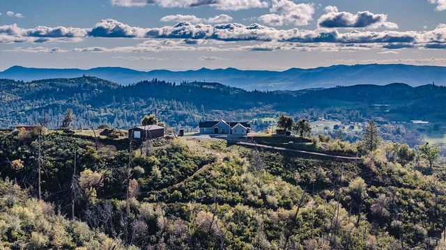 9515 Ham Luddy Rd, Mountain Ranch, CA 95246