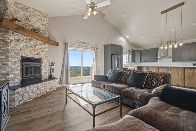 9515 Ham Luddy Rd, Mountain Ranch, CA 95246