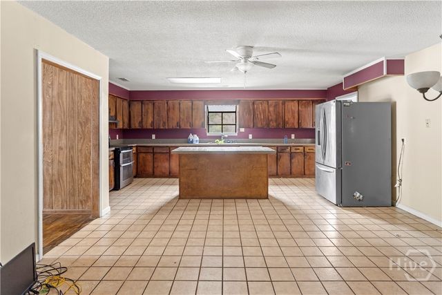 160 Hall Street, Hinesville, GA 31313