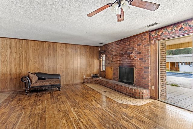 160 Hall Street, Hinesville, GA 31313
