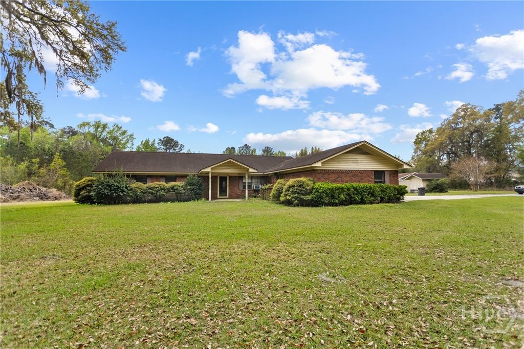 160 Hall Street, Hinesville, GA 31313