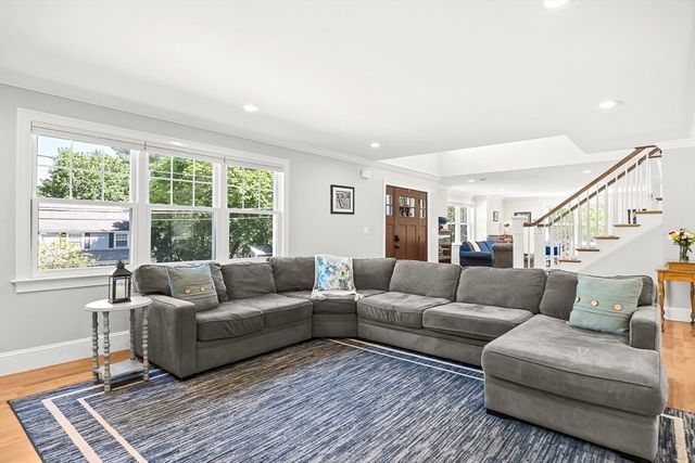 21 Willowdale Road, Winchester, MA 01890